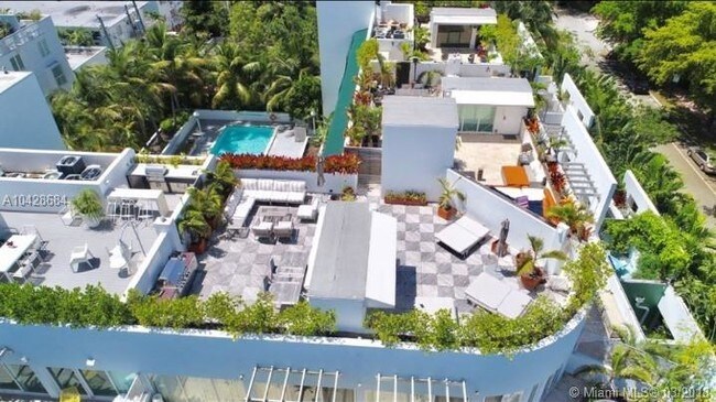 Foto del edificio - 828 3rd St