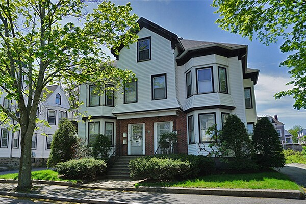 Foto del edificio - 141 Brown St
