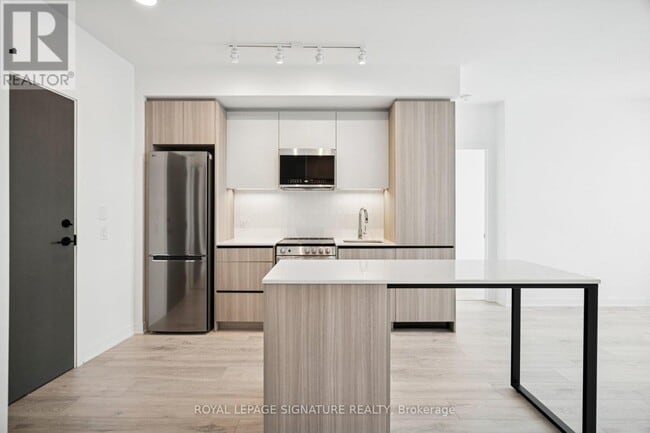 Building Photo - 20 All Nations Dr