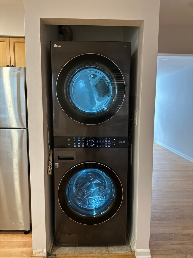 Foto del edificio - 1527 W Sherwin Ave