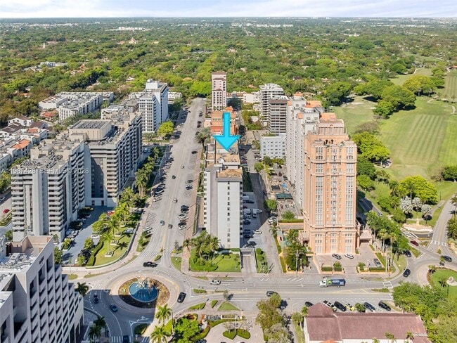 Foto del edificio - 625 Biltmore Way