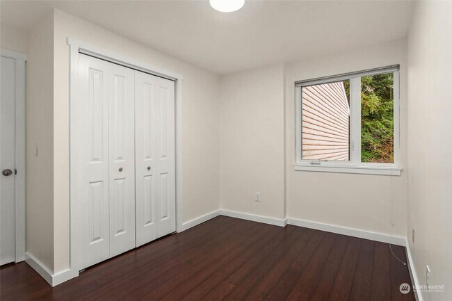 Foto del edificio - 12034 Slater Ave NE