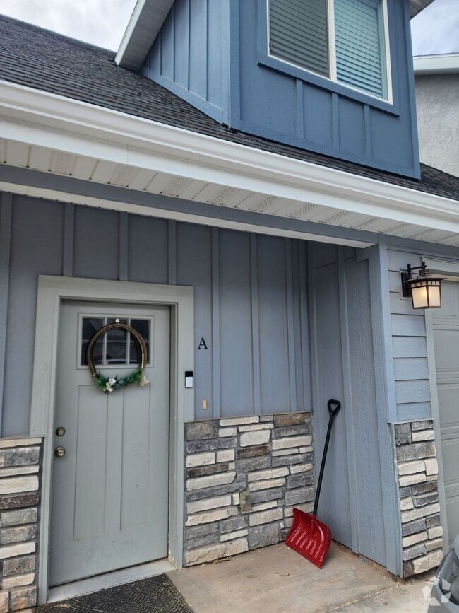 Building Photo - 1540 S 1450 W