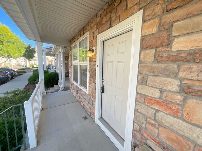 Photo - 2 Bedroom Townhome Available Near S Circle...