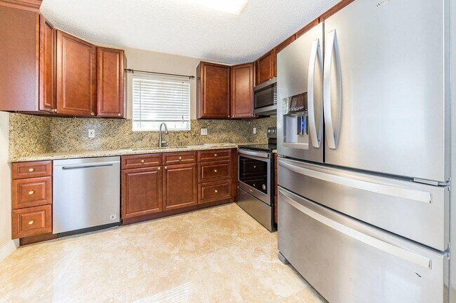 Foto del edificio - 1335 SW 48th Terrace