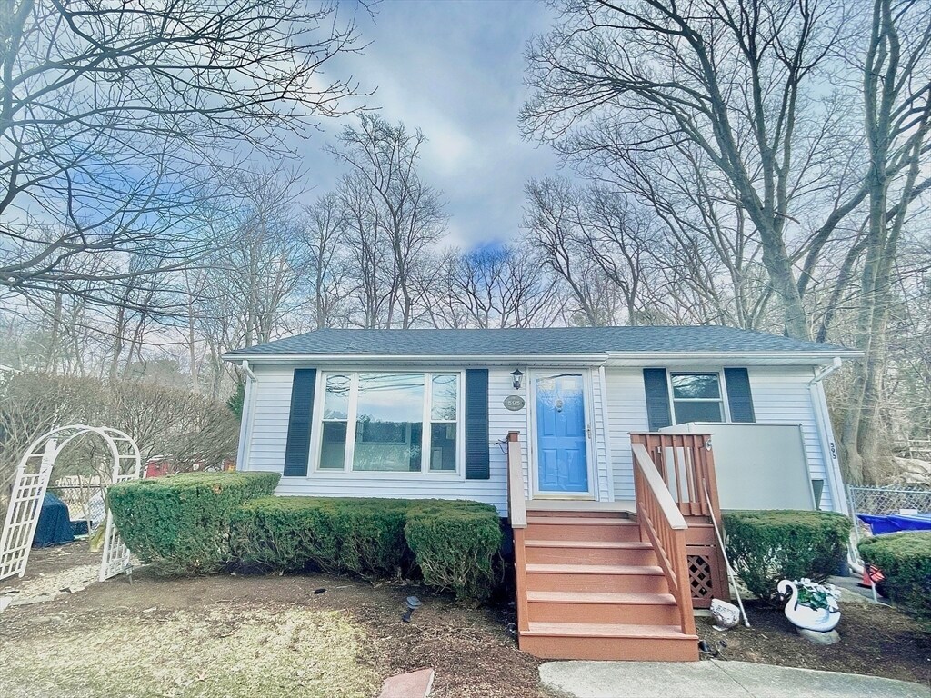 Primary Photo - 595 South St
