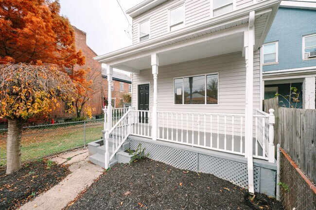 Foto del edificio - Move in special! Newly renovated 3 bedroom...