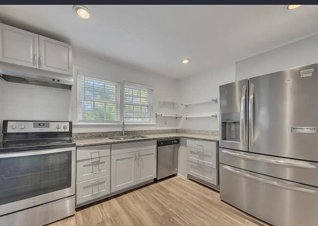 Stainless steel appliances - 845 Oak St NW House