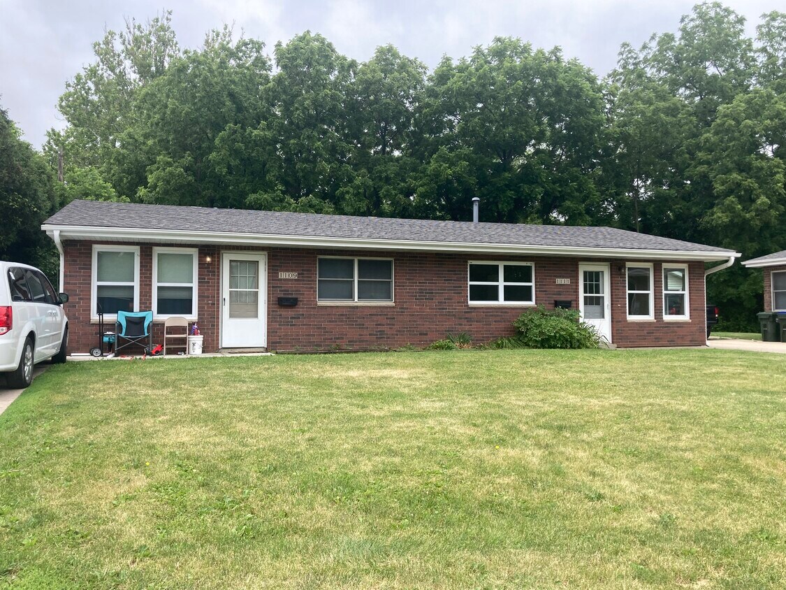 1111 Saint Clements St, Iowa City, IA 52245 Townhome Rentals in Iowa