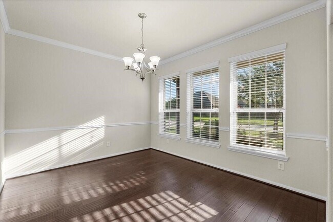 Building Photo - 2246 Oakleaf Trail Ln