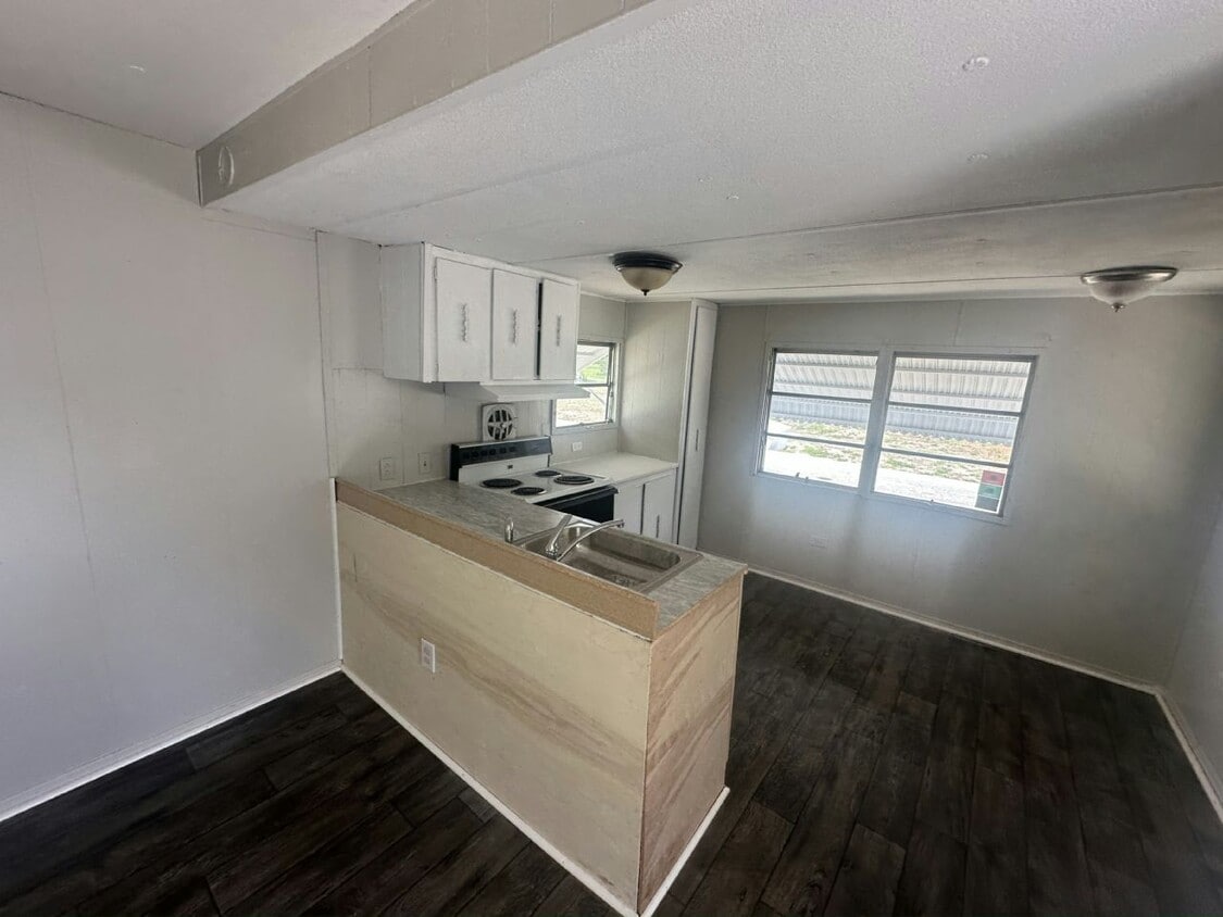 Primary Photo - 130 S Suncoast Blvd