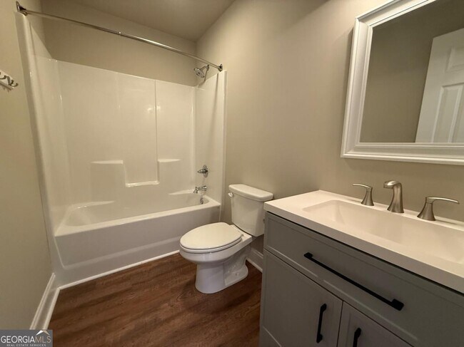 Foto del edificio - 5915 Maiden Ln