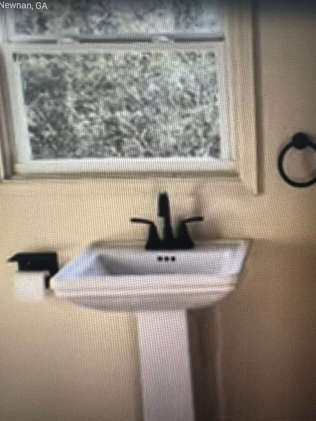 Foto del edificio - 129 Sweeper Smith Rd