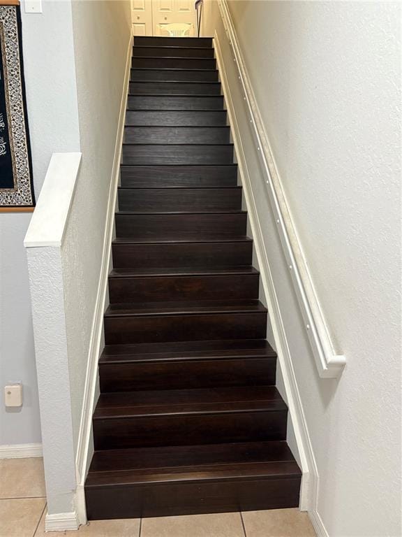 Building Photo - 5807 Hampton Hills Blvd