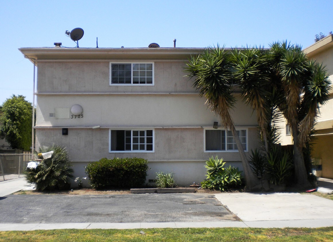 Primary Photo - 3725 Midvale Ave