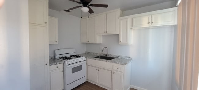 Building Photo - 19170 CA-18