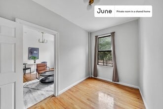 Building Photo - Room in Shared 3 bed/1 bath home
