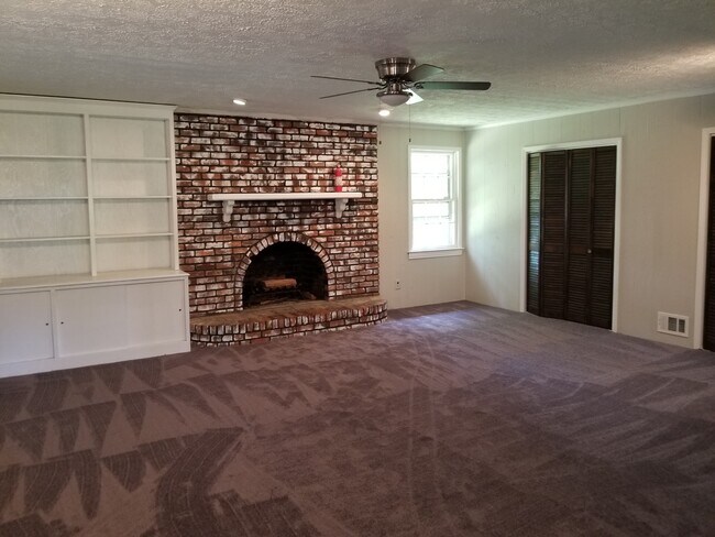 Foto del edificio - 5193 Alder Ln SW