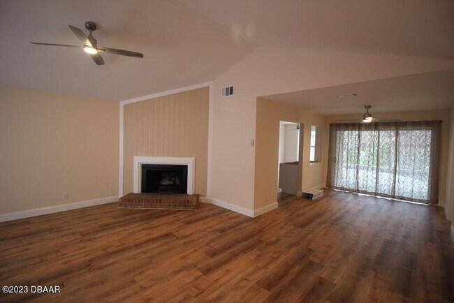 Building Photo - 103 Sawtooth Ln