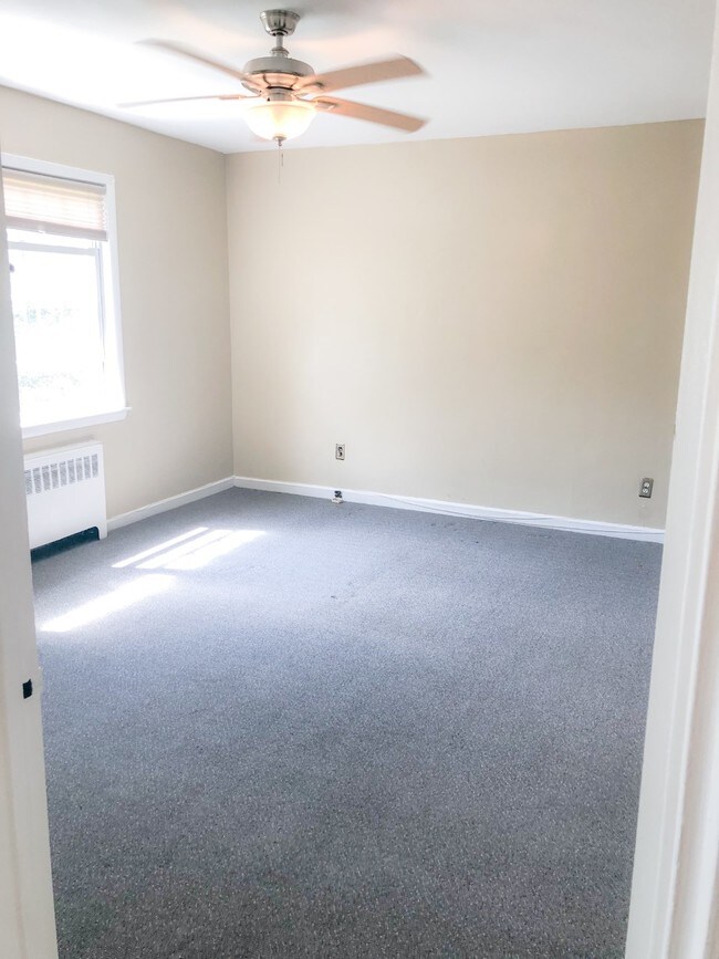 Bedroom - 3 Fieldstone Dr