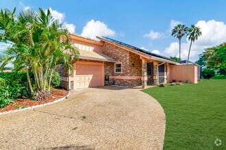 Building Photo - 10204 Camelback Ln