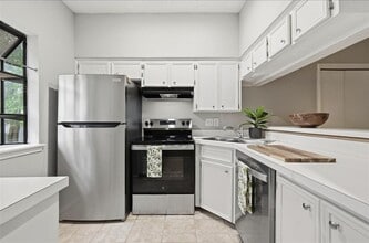 Building Photo - 1013 Chestnut St