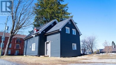 Building Photo - 621 Edwards St