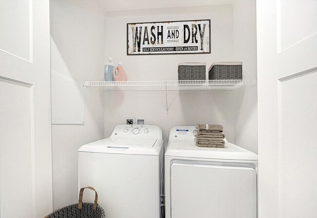 Building Photo - The Grove Apartment Homes