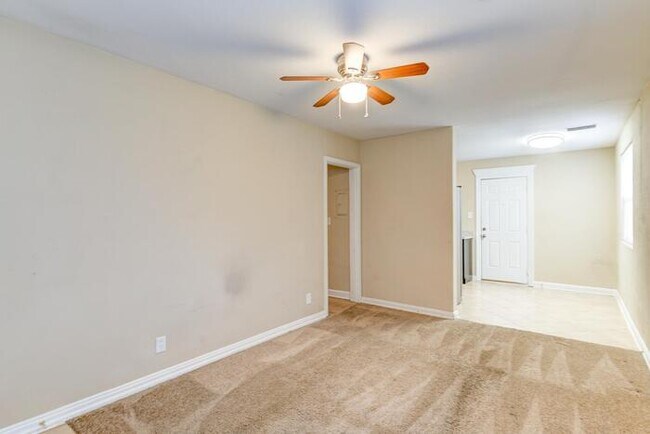 Foto del edificio - 3237 Plum St