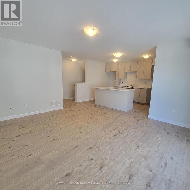 Building Photo - 801 Arcadian Private