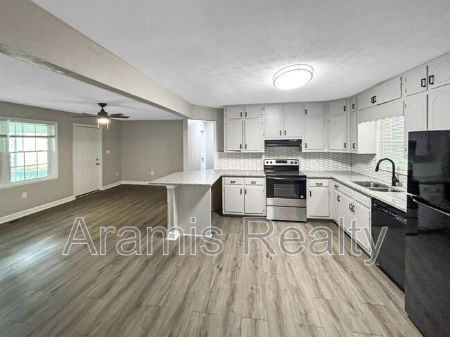 Building Photo - 4620 Sequoia Cir