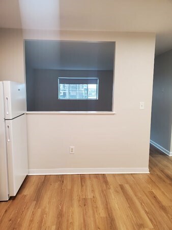 Foto del edificio - 700 Cummins Hwy