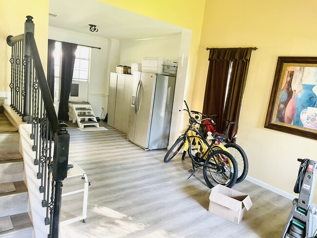 Foto del edificio - 12603 Mcnelly Trail