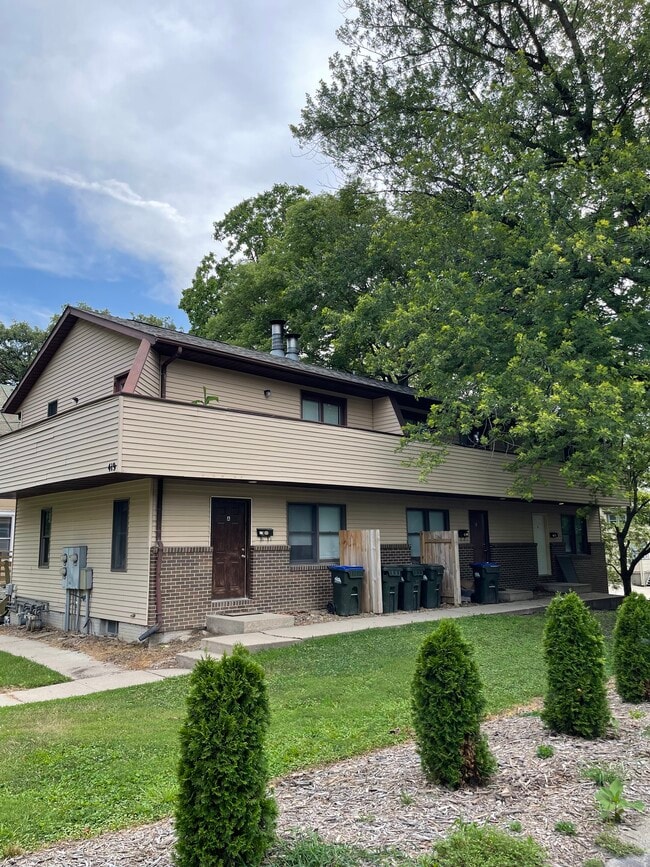 419 S Governor St, Iowa City, IA 52240 Townhome Rentals in Iowa City