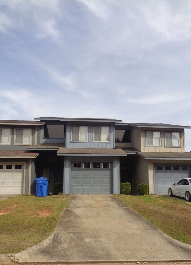 Building Photo - 137 Woodfield Pl