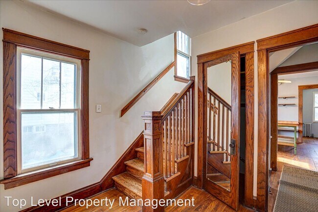 Building Photo - 3 br, 2 bath House - 513 Troy Dr.