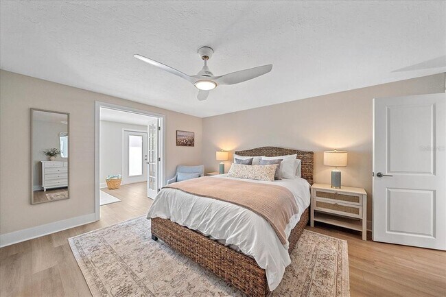 Foto del edificio - 914 Spanish Dr S