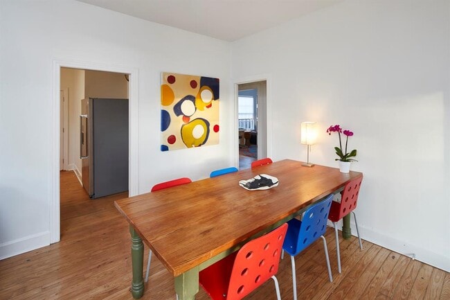 Building Photo - 902 W Mary St