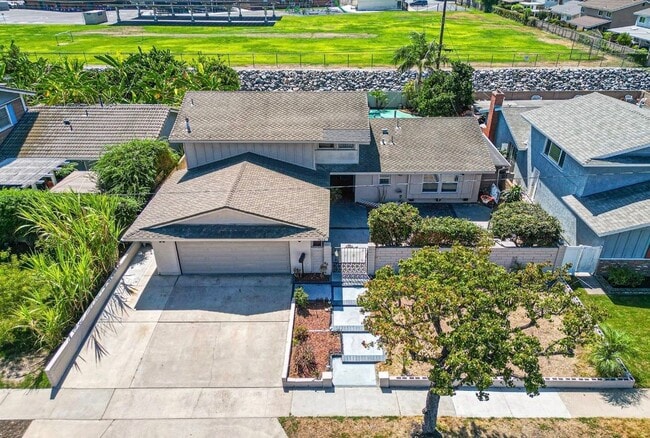 Building Photo - 9628 Mariposa Ave