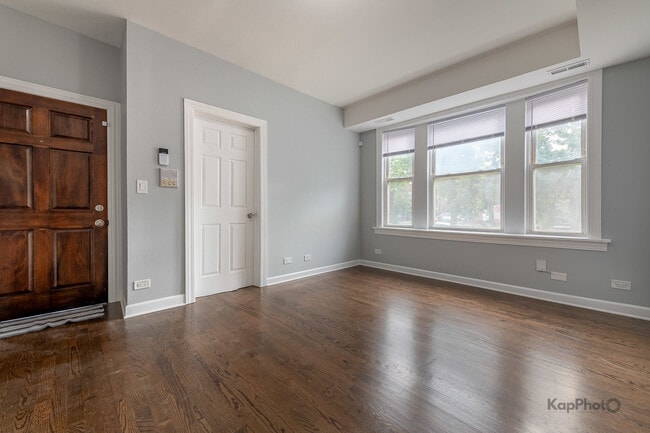 Building Photo - 3601 W Le Moyne St