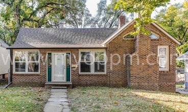 Building Photo - 4537 Burdette St