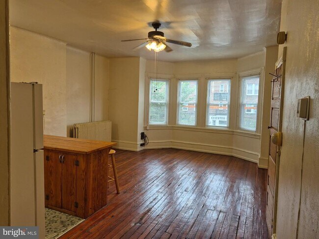 Foto del edificio - 4610 Chester Ave
