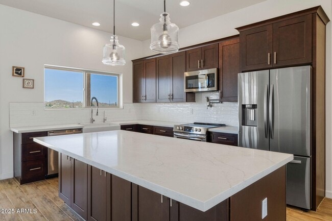 Building Photo - 48126 N Coyote Pass Rd