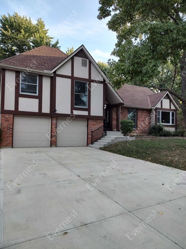 Primary Photo - 10231 Noland Rd