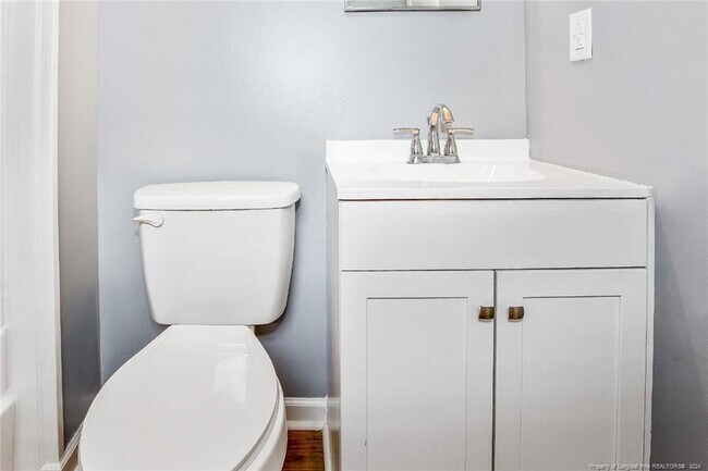 Foto del edificio - 794 Bunce Rd