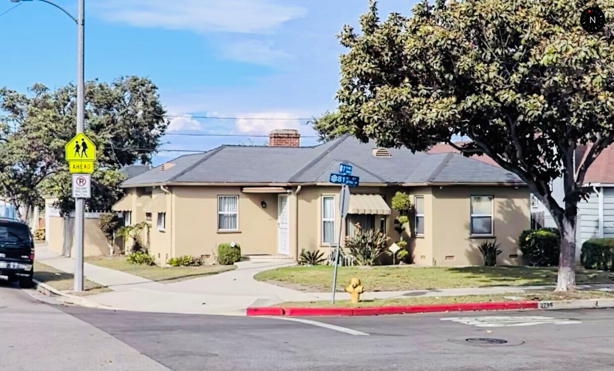 Foto principal - 2725 W 81st St