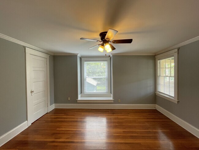 Foto del edificio - 613 W Gray St