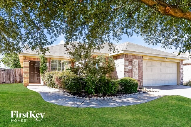 Building Photo - 2103 Cardinal Dr