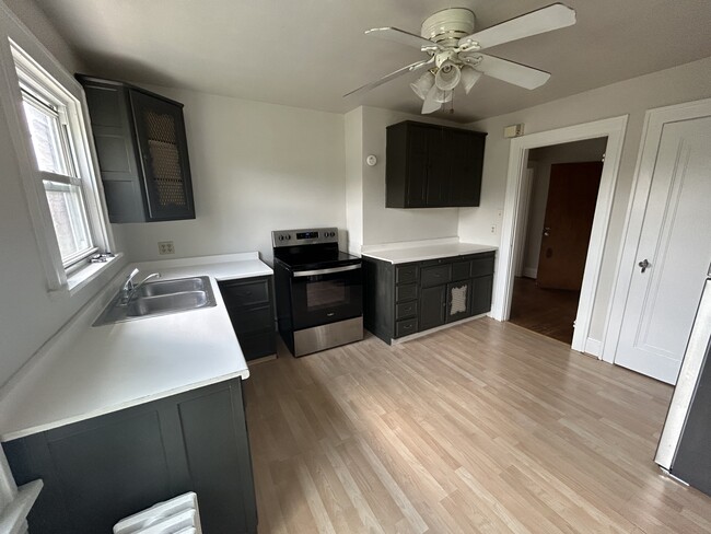Foto del edificio - 5517 Clearview Ave