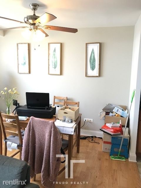 Building Photo - 3639 N Pine Grove Ave